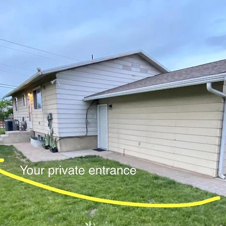 Cozy Getaway Near Slc Airport & Downtown - 1St Floor Apartment Солт-Лейк-Сити Экстерьер фото