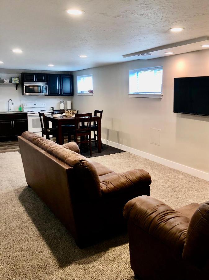 Cozy Getaway Near Slc Airport & Downtown - 1St Floor Apartment Солт-Лейк-Сити Экстерьер фото
